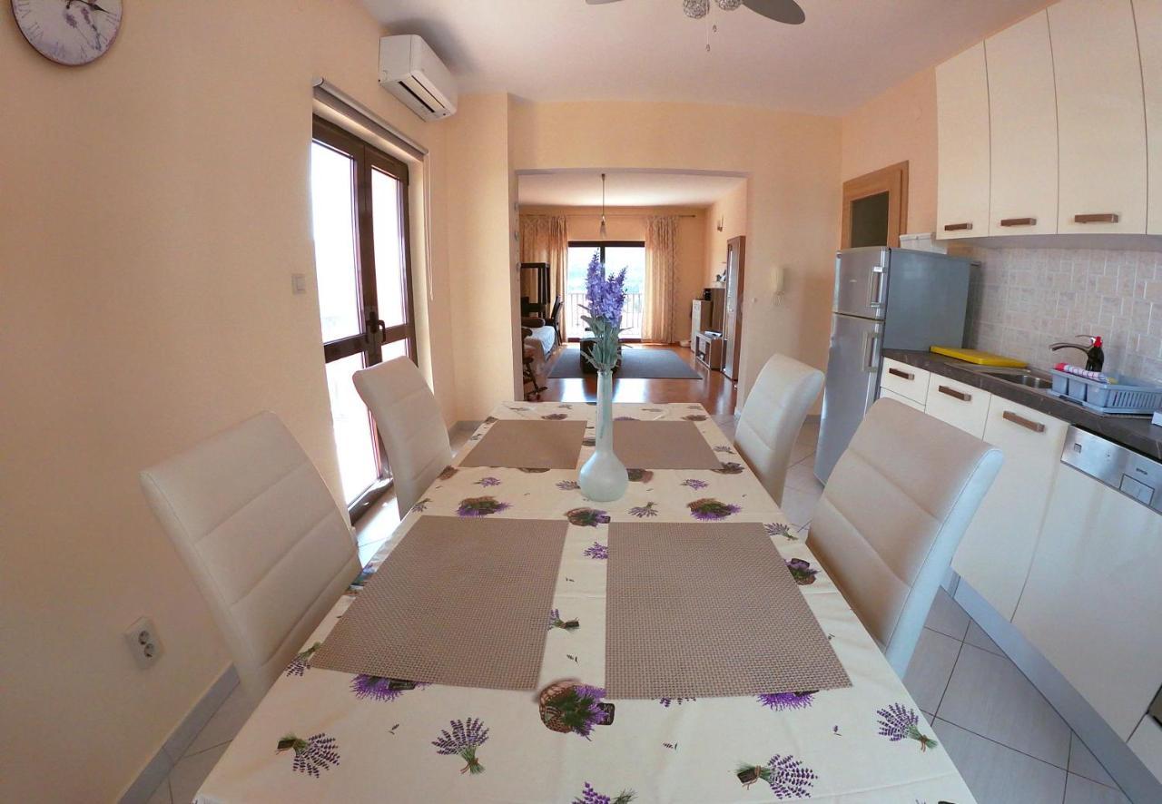 Apartmani Roic Stari Grad  Exterior foto